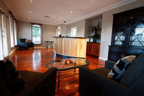Carlyle Suites & Apartments - Tweed Heads Accommodation 1