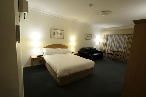 Carlyle Suites & Apartments - Tweed Heads Accommodation 7