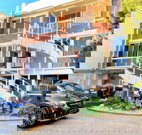 Bay Breeze Boutique Accommodation - Tweed Heads Accommodation