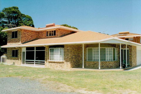 Anoyster On The Beach Sawtell - Tweed Heads Accommodation 6