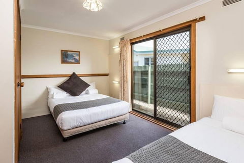 Lakes Jakaranda Holiday Units - Tweed Heads Accommodation 5