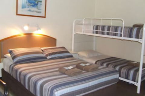 Aquarius Motel Belmont - Tweed Heads Accommodation 5