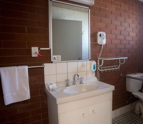 Junction Motel Wagga - Tweed Heads Accommodation 5