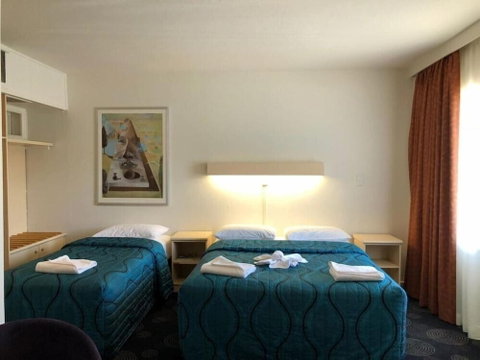 The Astor Hotel Motel - Tweed Heads Accommodation 1