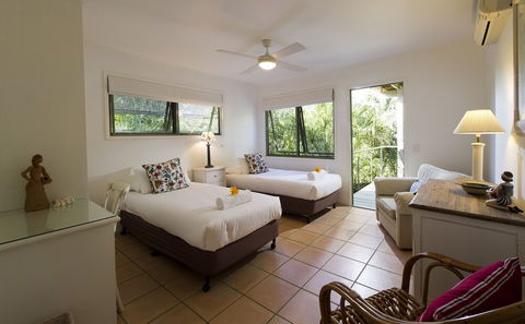 The Retreat Beach Houses - Tweed Heads Accommodation 5