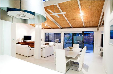 Nautilus Beachfront Villas & Spa - Tweed Heads Accommodation 5