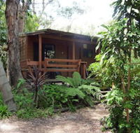 Samurai Beach Bungalows Port Stephens YHA - Tweed Heads Accommodation