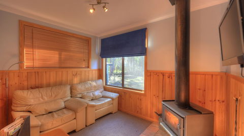 Derwent Bridge Chalets & Studios - Tweed Heads Accommodation 3