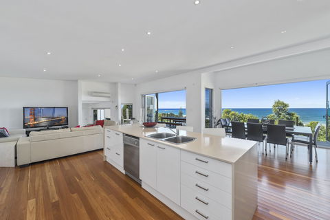 Cinque Terre - Tweed Heads Accommodation 6