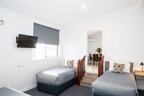 New England Motor Lodge - Tweed Heads Accommodation 5