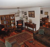 The Pommy Tree - Tweed Heads Accommodation