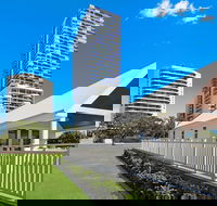 Palmerston Tower Holiday Apartments - Tweed Heads Accommodation