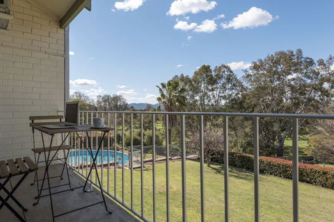 Harriet House Tumut - Tweed Heads Accommodation 5