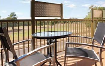Emerald Executive Apartments - Tweed Heads Accommodation 6