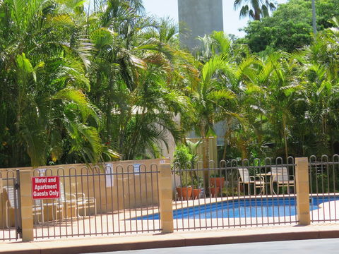 Emerald Gardens Motel & Apartments - Tweed Heads Accommodation 0
