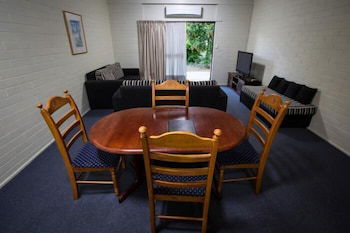 Emerald Gardens Motel & Apartments - Tweed Heads Accommodation 3