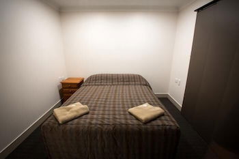 Emerald Gardens Motel & Apartments - Tweed Heads Accommodation 4