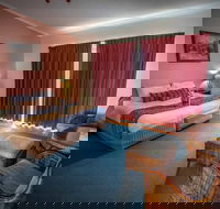 Eagle Heights Mountain Hotel - Tweed Heads Accommodation