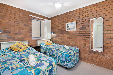 Joanne Apartments - Tweed Heads Accommodation 3