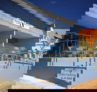 Penguin Beachfront Apartments - Tweed Heads Accommodation