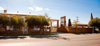 The Charles Sturt Motor Inn - Tweed Heads Accommodation 1