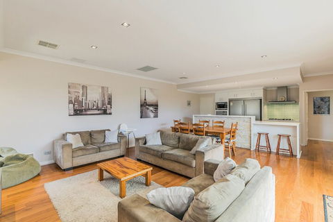 Ocean Keys Cottage - Tweed Heads Accommodation 7