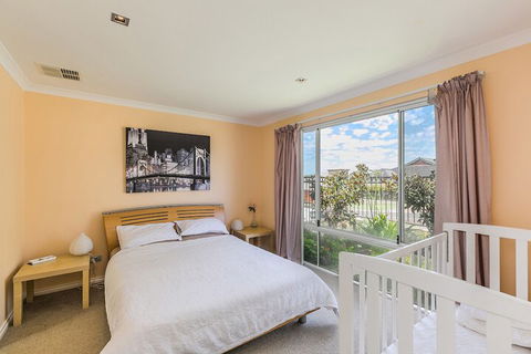 Ocean Keys Cottage - Tweed Heads Accommodation 4