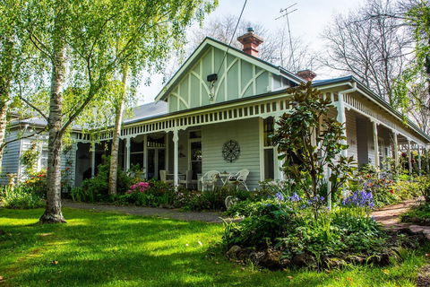 Heytesbury House - Tweed Heads Accommodation 0
