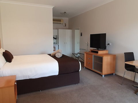 Golden Reef Motor Inn - Tweed Heads Accommodation 5
