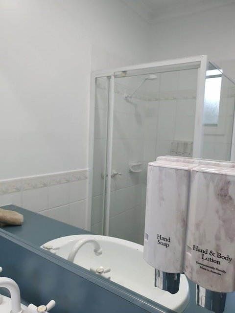 Golden Reef Motor Inn - Tweed Heads Accommodation 6