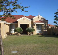 Port Bouvard Beach Holiday Home Mandurah - Tweed Heads Accommodation