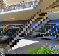 Mayfair Motel Emerald - Tweed Heads Accommodation