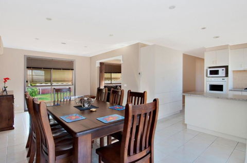 Skip Shop Splash - Tweed Heads Accommodation 6