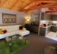 Mirkwood Forest Self contained Spa Cottages - Tweed Heads Accommodation