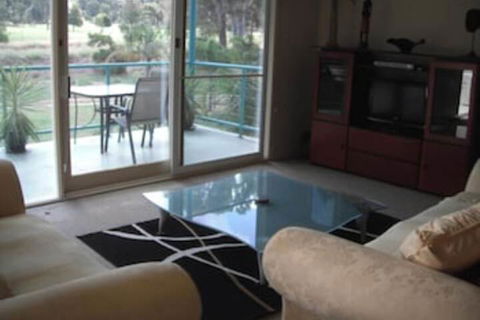 Golf View Apartment 7 - Tweed Heads Accommodation 5