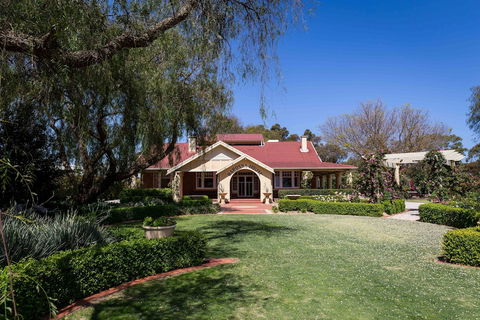Barossa House - Tweed Heads Accommodation 1
