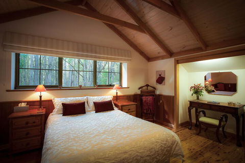 Eagle Hammer Cottages - Tweed Heads Accommodation 7