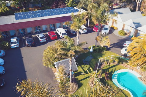 Tropicana Motor Inn - Tweed Heads Accommodation 3