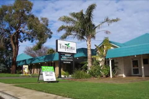 Tropicana Motor Inn - Tweed Heads Accommodation 2