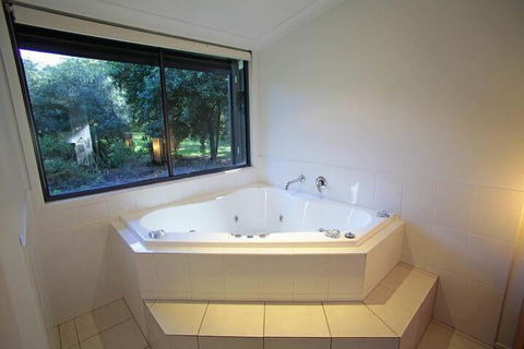 Crookneck Retreat - Tweed Heads Accommodation 4