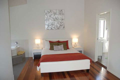 Crookneck Retreat - Tweed Heads Accommodation 7