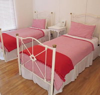 The Little Red Hen Bed  Breakfast - Tweed Heads Accommodation