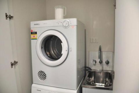 Astra Collins St. Docklands - Tweed Heads Accommodation 4