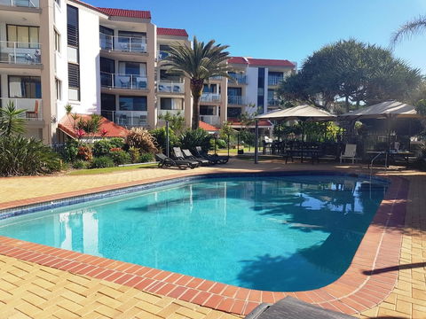Casablanca Beachfront Holiday Apartments - Tweed Heads Accommodation 2