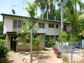 Palm Court Budget Motel Hostel/Backpackers - Tweed Heads Accommodation 6