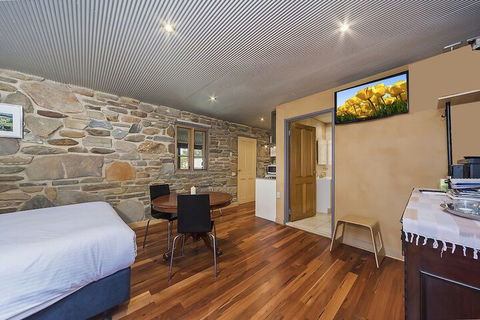1860 Wine Country Cottages - Tweed Heads Accommodation 2