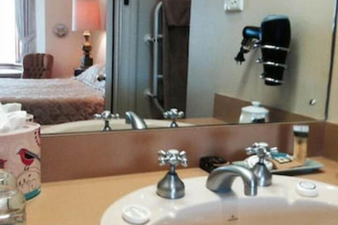 The Lodge Country House - Tweed Heads Accommodation 4
