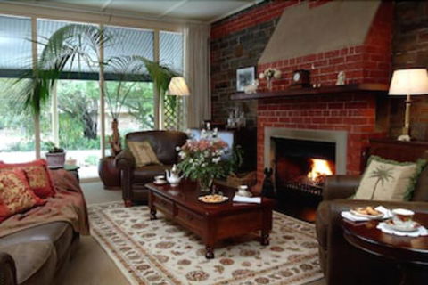 The Lodge Country House - Tweed Heads Accommodation 3