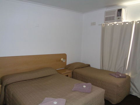 Parkway Motel - Tweed Heads Accommodation 1