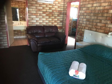 Miles Outback Motel - Tweed Heads Accommodation 6